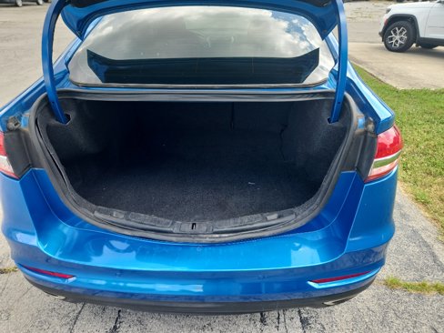 Used 2020 Ford Fusion SE image 8