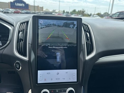 Used 2021 Ford Edge Titanium w/ Equipment Group 301A image 15