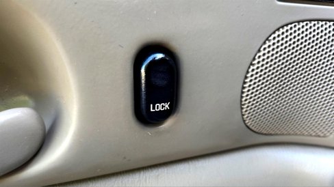 Used 2002 Buick Century Custom w/ Custom Premium Pkg image 38