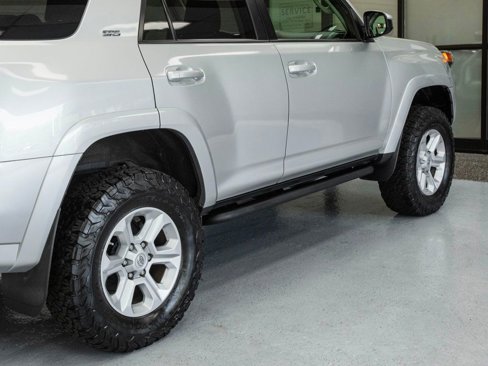 Used 2017 Toyota 4Runner SR5 image 30