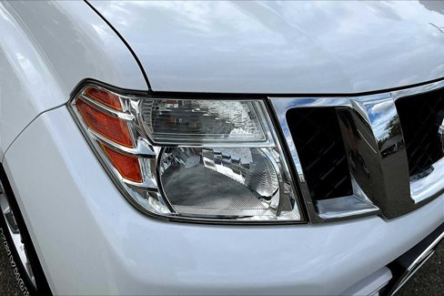 Used 2012 Nissan Pathfinder SV image 27
