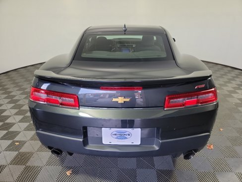 Used 2015 Chevrolet Camaro LT w/ RS Package image 5