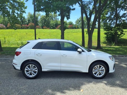 New 2025 Audi Q3 2.0T Premium image 4