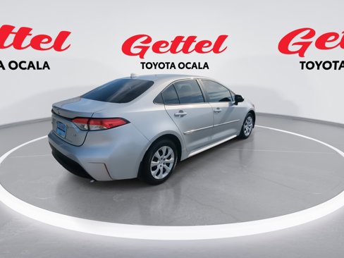 Used 2024 Toyota Corolla LE image 8