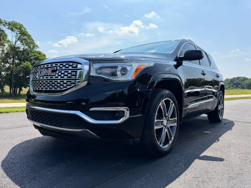 Used 2017 GMC Acadia Denali w/ Technology Package image 2