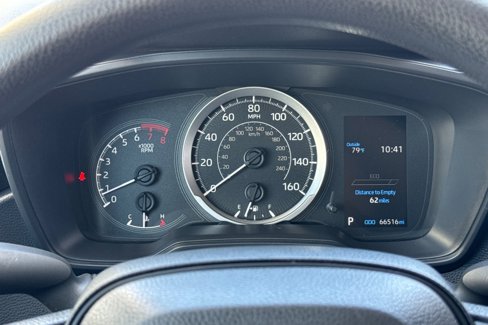 Used 2022 Toyota Corolla LE image 22