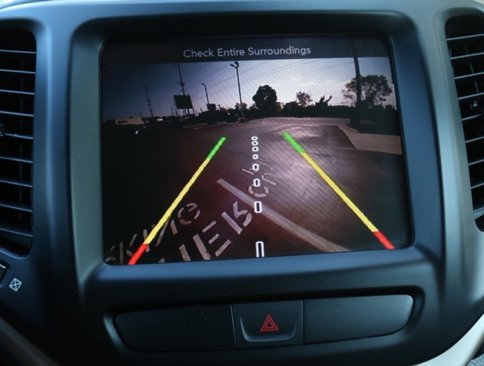 Used 2017 Jeep Cherokee Limited image 24