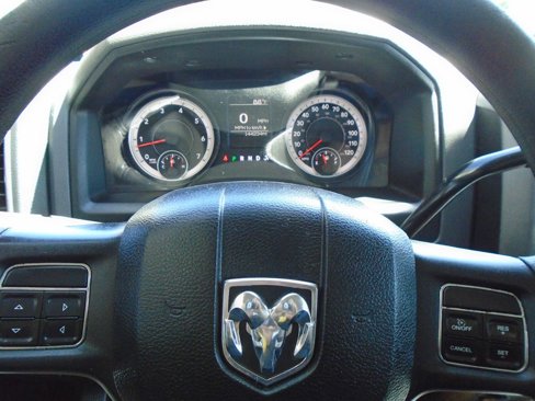 Used 2015 RAM 3500 Tradesman w/ Power & Remote Entry Group image 14