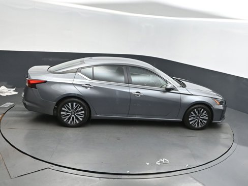 Used 2023 Nissan Altima 2.5 SV image 35