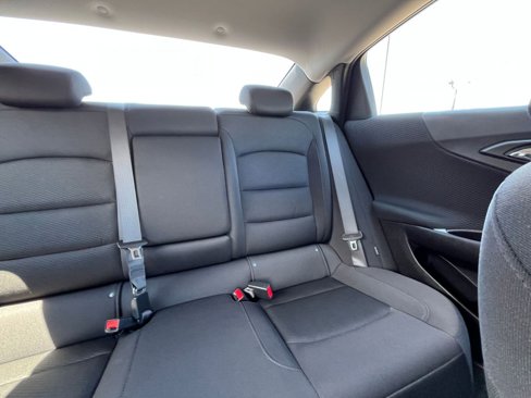 Used 2024 Chevrolet Malibu LT image 37