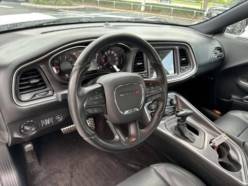 Used 2017 Dodge Challenger SXT Plus image 12
