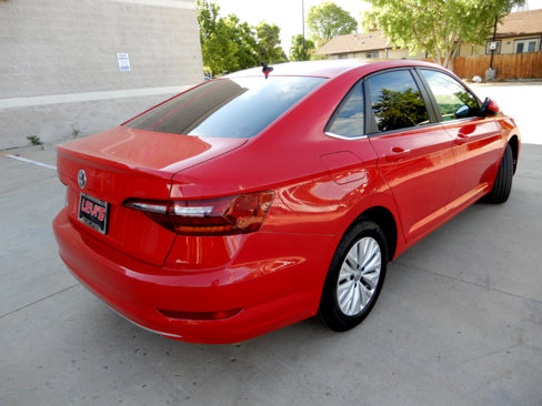 Used 2019 Volkswagen Jetta R-Line image 5