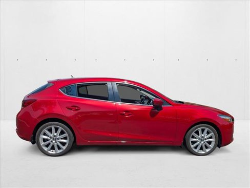 Used 2017 MAZDA MAZDA3 Touring image 4
