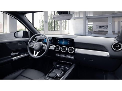 Certified 2022 Mercedes-Benz GLB 250 w/ Premium Package Lite image 6