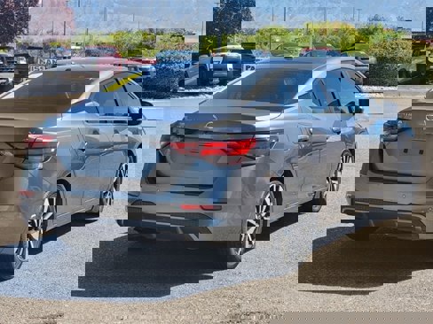 Used 2021 Nissan Sentra SV w/ SV Premium Package image 3