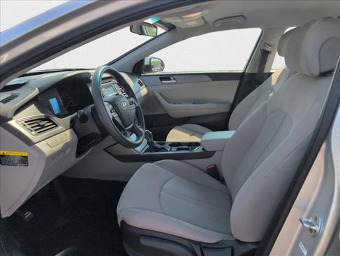 Used 2016 Hyundai Sonata SE image 15