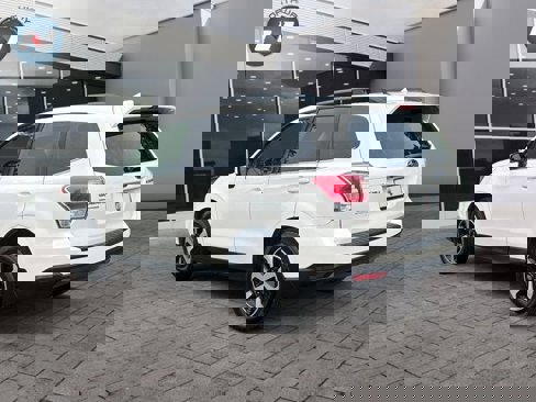 Used 2018 Subaru Forester 2.5i Limited image 3