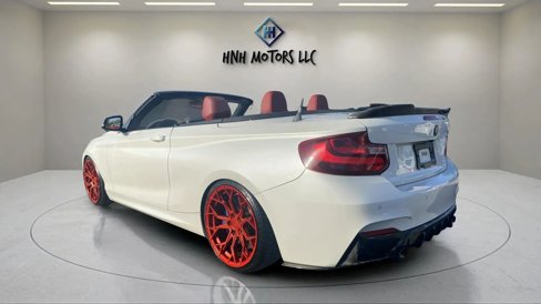 Used 2016 BMW M235i Convertible image 9