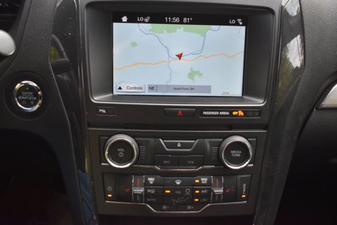 Used 2018 Ford Explorer XLT w/ Equipment Group 202A image 28