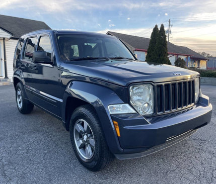Used 2008 Jeep Liberty Sport image 2