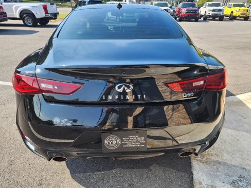 Used 2017 INFINITI Q60 2.0t image 4