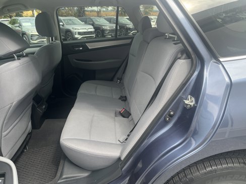 Used 2018 Subaru Outback 2.5i Premium image 17