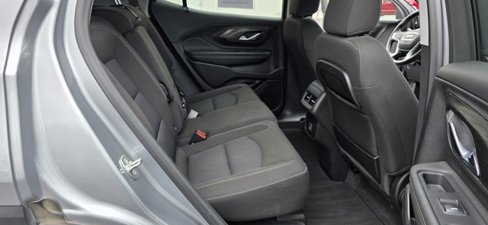 Used 2024 GMC Terrain SLE w/ Driver Convenience Package image 13