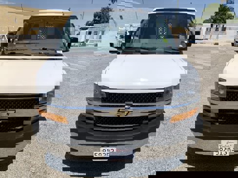 Used 2020 Chevrolet Express 2500 w/ Driver Convenience Package image 2