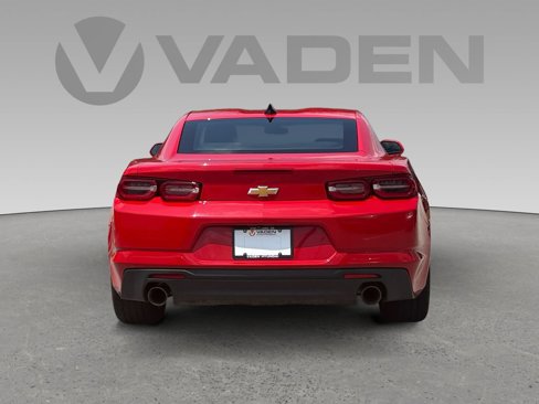 Used 2021 Chevrolet Camaro LT image 18