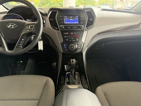 Used 2018 Hyundai Santa Fe Sport image 24
