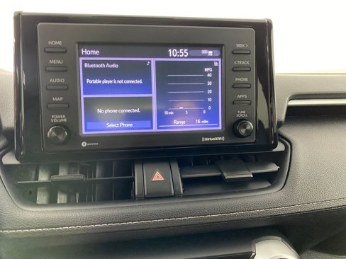 Used 2020 Toyota RAV4 LE image 18
