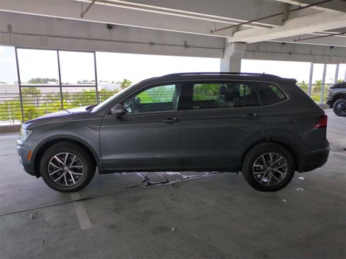Used 2019 Volkswagen Tiguan SE w/ Panoramic Sunroof Package image 8