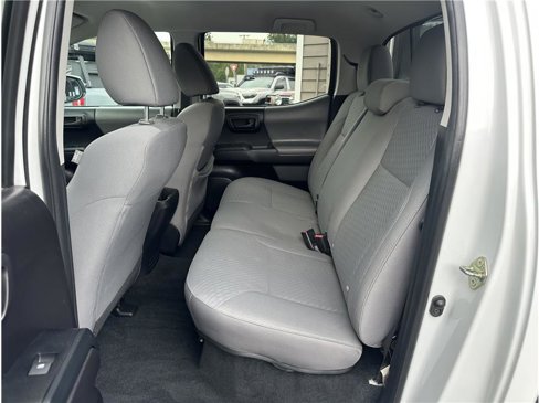 Used 2020 Toyota Tacoma SR image 20