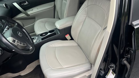 Used 2011 Nissan Rogue SV w/ SL Pkg image 39