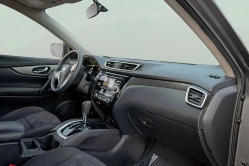 Used 2015 Nissan Rogue SV image 14