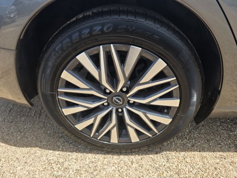 Used 2023 Nissan Altima 2.5 SV image 10