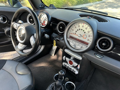 Used 2010 MINI Cooper S image 37