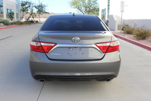 Used 2017 Toyota Camry XLE image 6