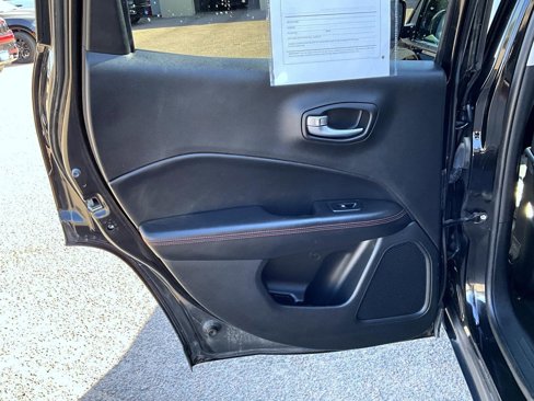 Used 2018 Jeep Compass Trailhawk w/ Leather Interior Group image 21
