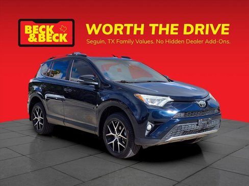 Used 2018 Toyota RAV4 SE image 6
