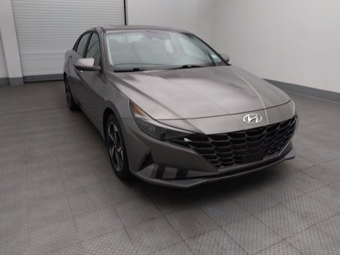 Used 2023 Hyundai Elantra Limited image 14