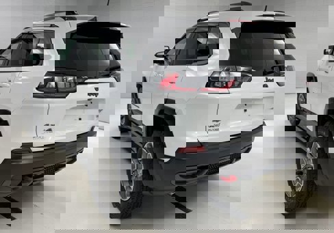 Used 2022 Jeep Cherokee Trailhawk image 13