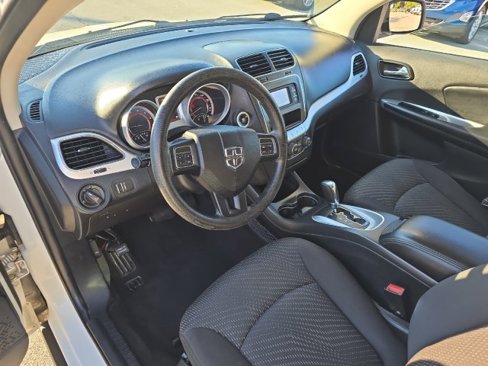 Used 2014 Dodge Journey SXT w/ Flexible Seating Group image 16