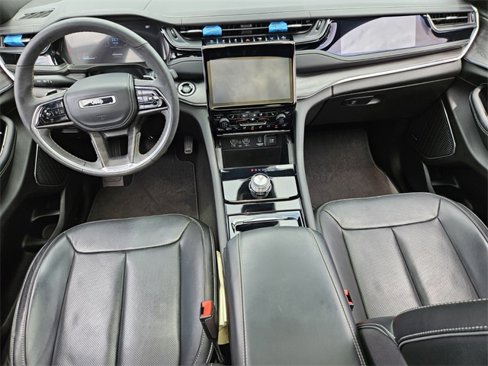 Used 2023 Jeep Grand Cherokee Overland image 10