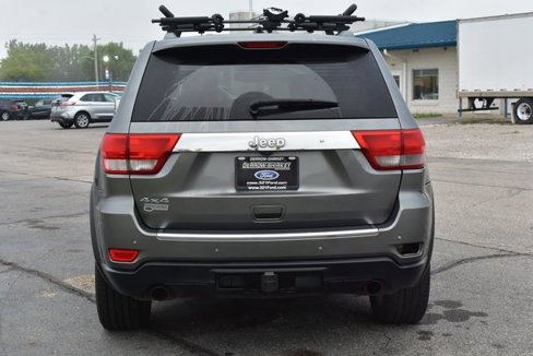 Used 2012 Jeep Grand Cherokee Overland Summit image 7