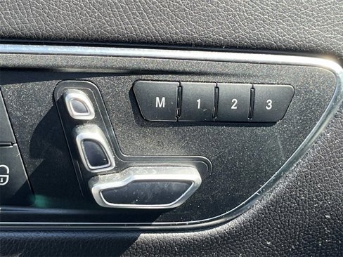 Used 2019 Mercedes-Benz GLA 250 4MATIC image 24