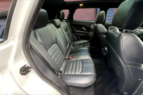 Used 2018 Land Rover Range Rover Evoque HSE Dynamic image 27