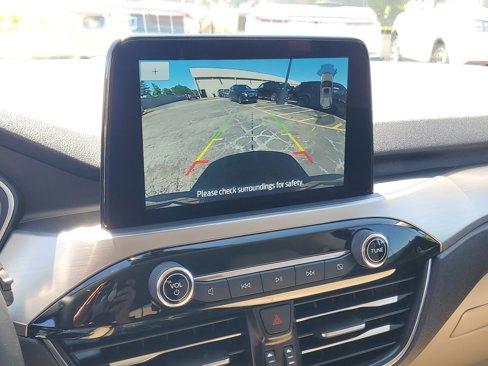 Used 2022 Ford Escape Titanium image 17
