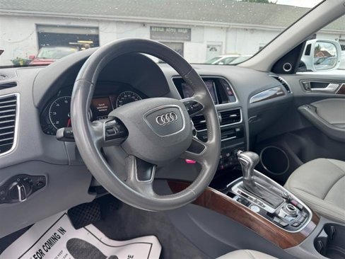 Used 2016 Audi Q5 2.0T Premium Plus w/ Technology Package image 29