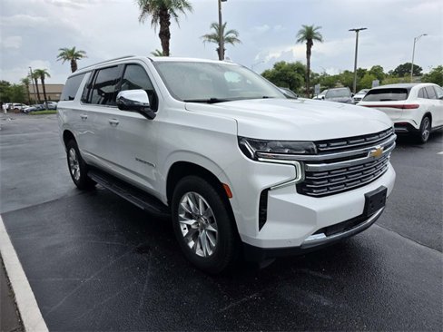 Used 2021 Chevrolet Suburban Premier w/ Premium Package image 4